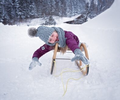 person human child girl toboggan 1200925